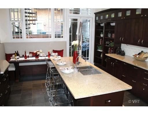 57 Elm St, Chicago, IL 60610 photo 4