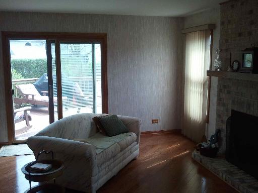 4311 Forest Glen Dr, Hoffman Estates, IL 60192 photo 3