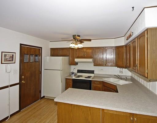1738 Pickwick Ln, Glenview, IL 60026 photo 8