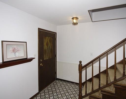 1738 Pickwick Ln, Glenview, IL 60026 photo 3