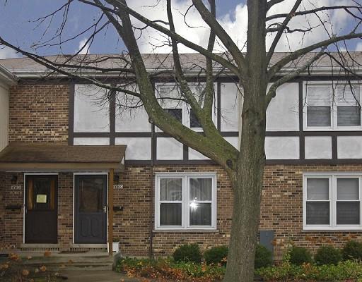 1738 Pickwick Ln, Glenview, IL 60026 photo 1