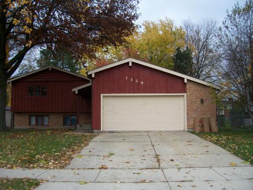 1229 Countryside Dr, Elgin, IL 60123 photo 1