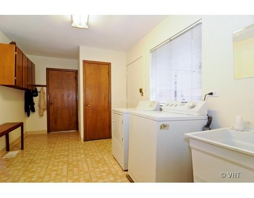 11 Graymoor Ln, Olympia Fields, IL 60461 photo 9