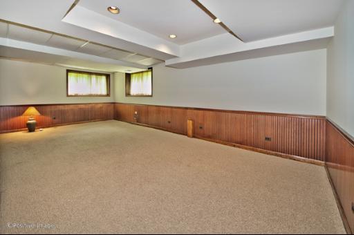 220 Wakeman Ave, Wheaton, IL 60187 photo 14