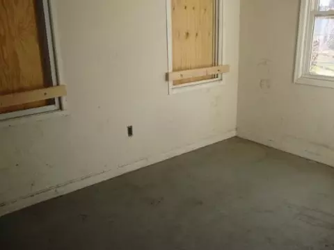 1525 E 93rd St, Chicago, IL 60619 photo 2