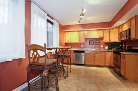 914 E 55th St, Chicago, IL 60615 photo 5