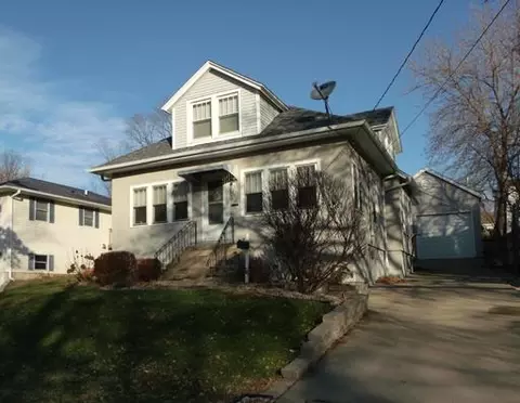 721 Fifth St, Peru, IL 61354 photo 1