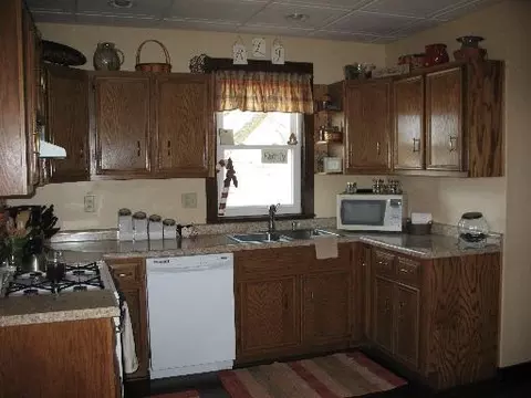 503 E Illinois Ave, Morris, IL 60450 photo 8