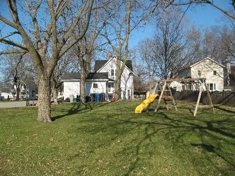 503 E Illinois Ave, Morris, IL 60450 photo 12