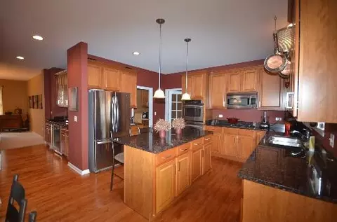 26340 Mapleview Dr, Plainfield, IL 60585 photo 8