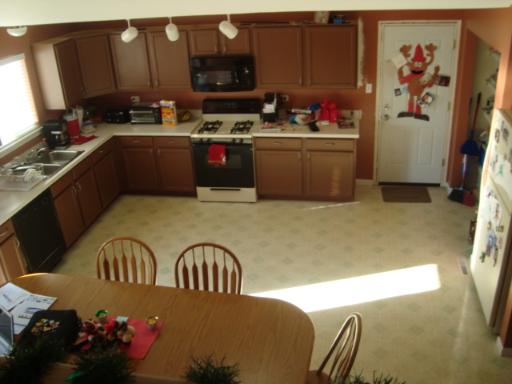 2208 Gray Hawk Dr, Plainfield, IL 60586 photo 3