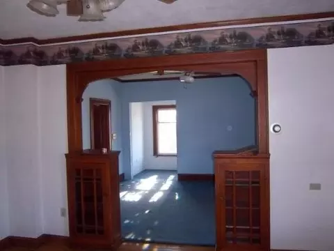 327 9th St, Peru, IL 61354 photo 6