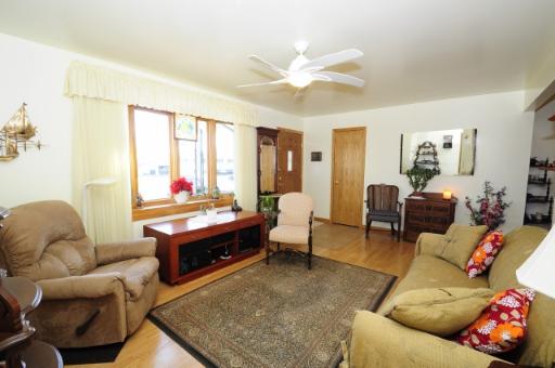 78 Brook Ln, Lake Villa, IL 60046 photo 3