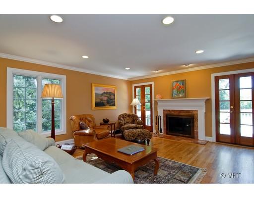 1640 Devonshire Ln, Lake Forest, IL 60045 photo 8