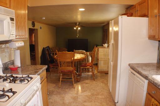 1316 Lasser Dr, Plainfield, IL 60586 photo 4