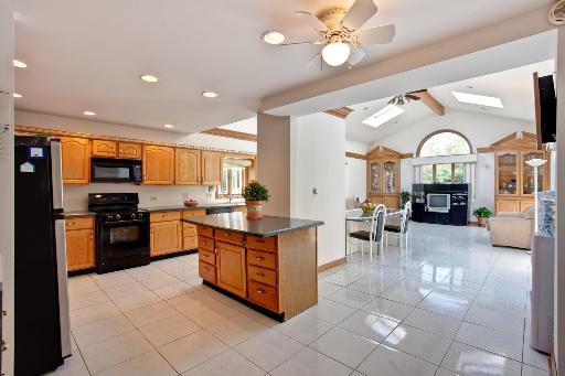 2050 Post Rd, Northbrook, IL 60062 photo 7