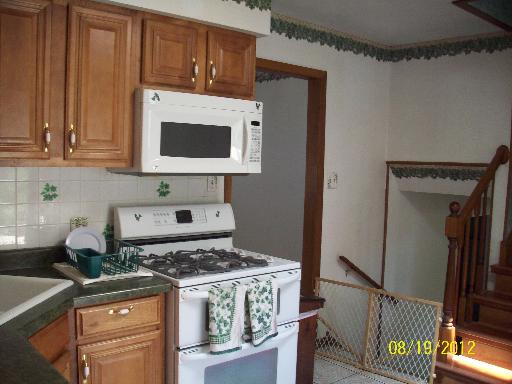 212 Poston Rd, Willow Springs, IL 60480 photo 3