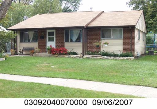 28 Birch Trl, Wheeling, IL 60090 photo 1
