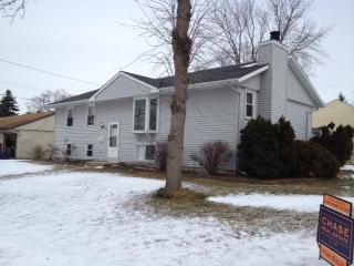 1241 Post Rd, Aurora, IL 60506 photo 1