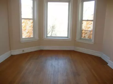 5818 N Ridge Ave, Chicago, IL 60660 photo 10