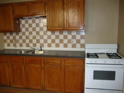 5818 N Ridge Ave, Chicago, IL 60660 photo 5