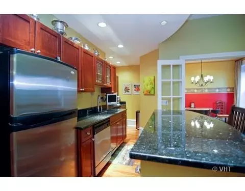 20 E Goethe St #101, Chicago, IL 60610 photo 3