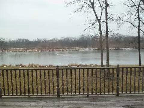 425 Edgewater Dr, Morris, IL 60450 photo 4