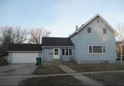 229 E High St, Sycamore, IL 60178 photo 1