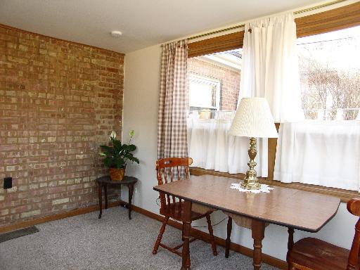 466 Selborne Rd, Riverside, IL 60546 photo 12