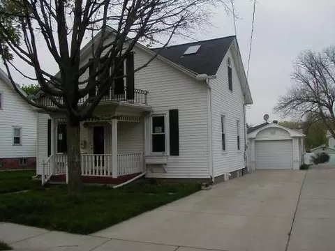 1719 11th St, Peru, IL 61354 photo 1
