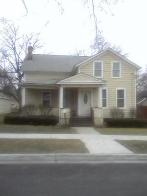 525 Grace St, Elgin, IL 60120 photo 1