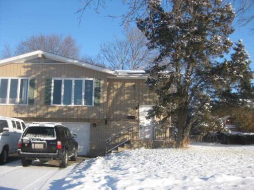 1630 Meyer St, Elgin, IL 60123 photo 1
