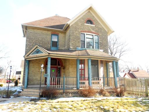 703 Raymond St, Elgin, IL 60120 photo 1