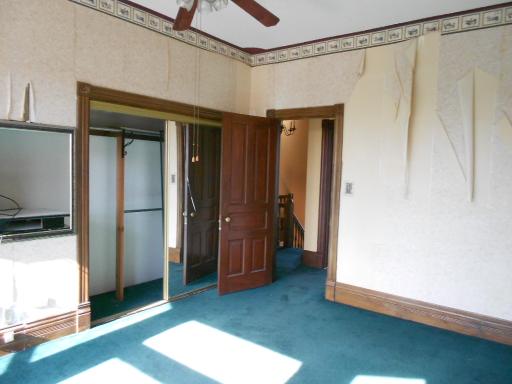703 Raymond St, Elgin, IL 60120 photo 7