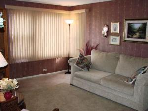 3935 W 75th Pl, Chicago, IL 60652 photo 2