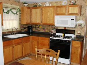3935 W 75th Pl, Chicago, IL 60652 photo 5