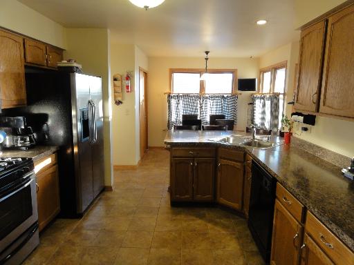 1925 Connie Dr, Crest Hill, IL 60403 photo 6