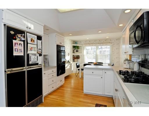 3200 Cherry Ln, Northbrook, IL 60062 photo 3