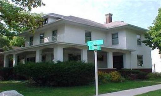 121 E Boyd St, Dixon, IL 61021 photo 2