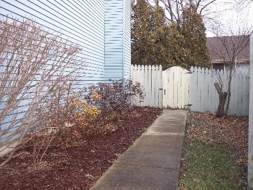 2074 Savannah Rd, Elgin, IL 60123 photo 14