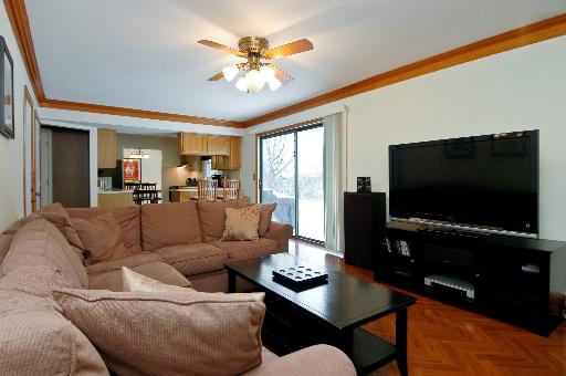 2074 Savannah Rd, Elgin, IL 60123 photo 4