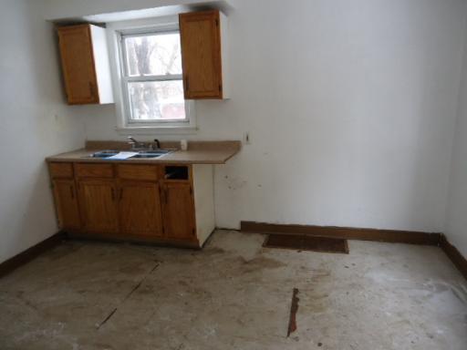 737 E 105th Pl, Chicago, IL 60628 photo 4