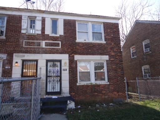 737 E 105th Pl, Chicago, IL 60628 photo 1