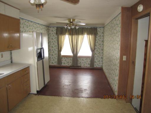 420 E 7th St, Lockport, IL 60441 photo 10