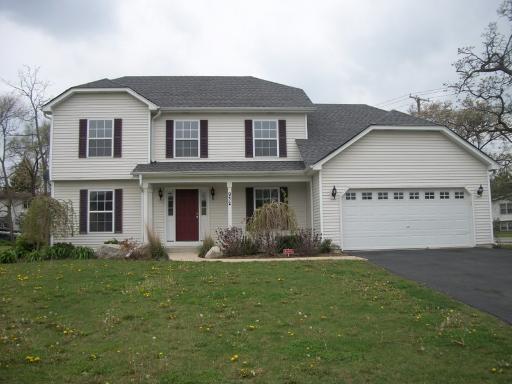 932 Harley Ct, Aurora, IL 60505 photo 1