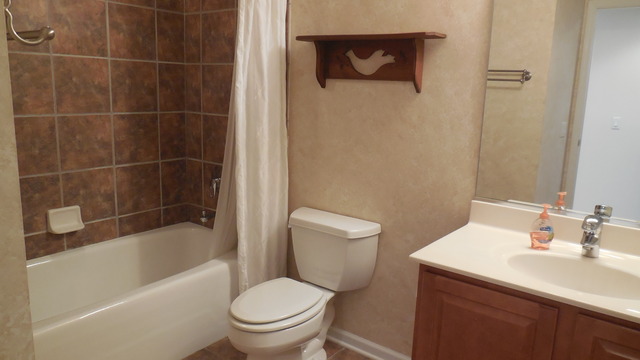 111 N Wheaton Ave #409, Wheaton, IL 60187 photo 18