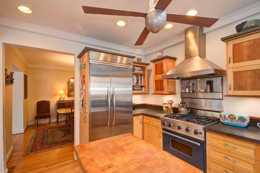 9335 Springfield Ave, Evanston, IL 60203 photo 7