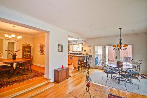 9335 Springfield Ave, Evanston, IL 60203 photo 5