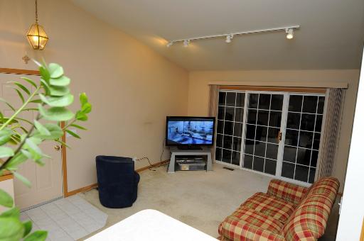 650 Mill Cir #303, Wheeling, IL 60090 photo 7