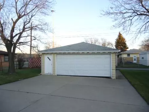 17507 S William St, Lansing, IL 60438 photo 2